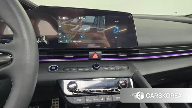 Hyundai The New Avante (CN7) 2024 Серебристо-серый из Кореи, фото 5