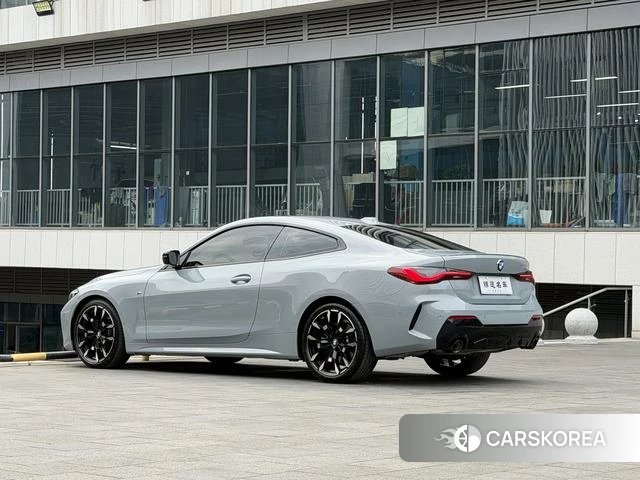 BMW 4 series 2025 Серебристо-серый из Китая, фото 5