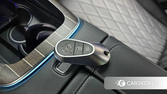 Mercedes-Benz E-Class W214 2024 Белый из Кореи, фото 5