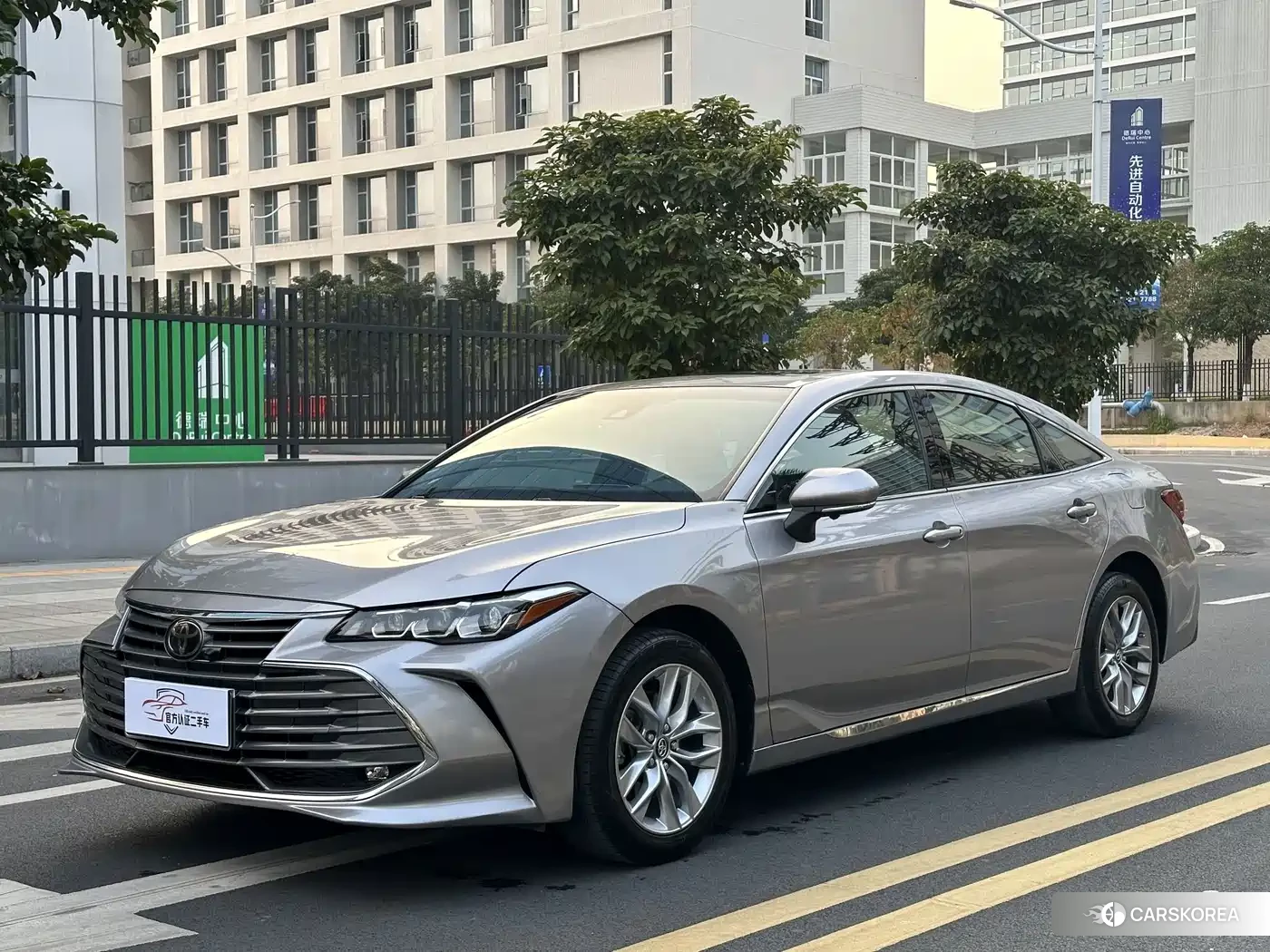 Toyota Avalon 2021 Champagne/brown из Китая, фото 5