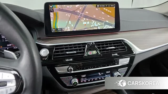 BMW 5 Series (G30) 2021 Черный из Кореи, фото 5