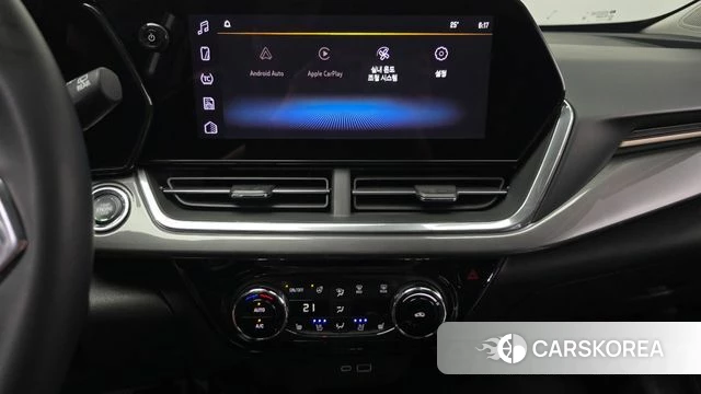 Chevrolet (GM Daewoo) Trax Crossover 2023 Белый из Кореи, фото 5