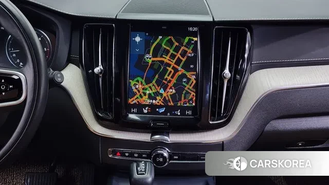 Volvo XC60 second Generation 2020 Белый из Кореи, фото 5