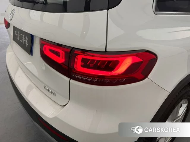Mercedes-Benz GLB 2023 Белый из Китая, фото 5