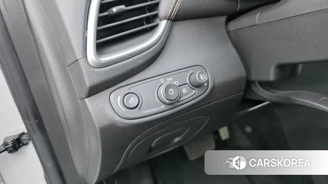 Chevrolet (GM Daewoo) The New Trax 2021 Белый из Кореи, фото 5