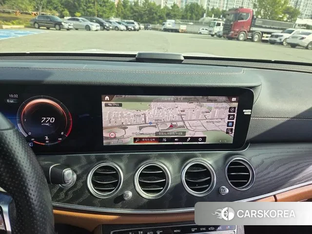 Mercedes-Benz E-Class W213 2020 Белый из Кореи, фото 5