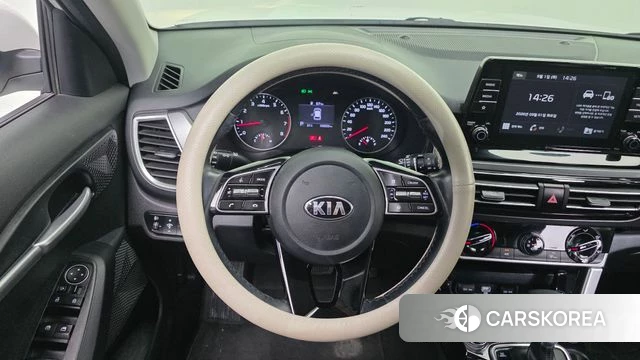 Kia Seltos 2020 Белый из Кореи, фото 5