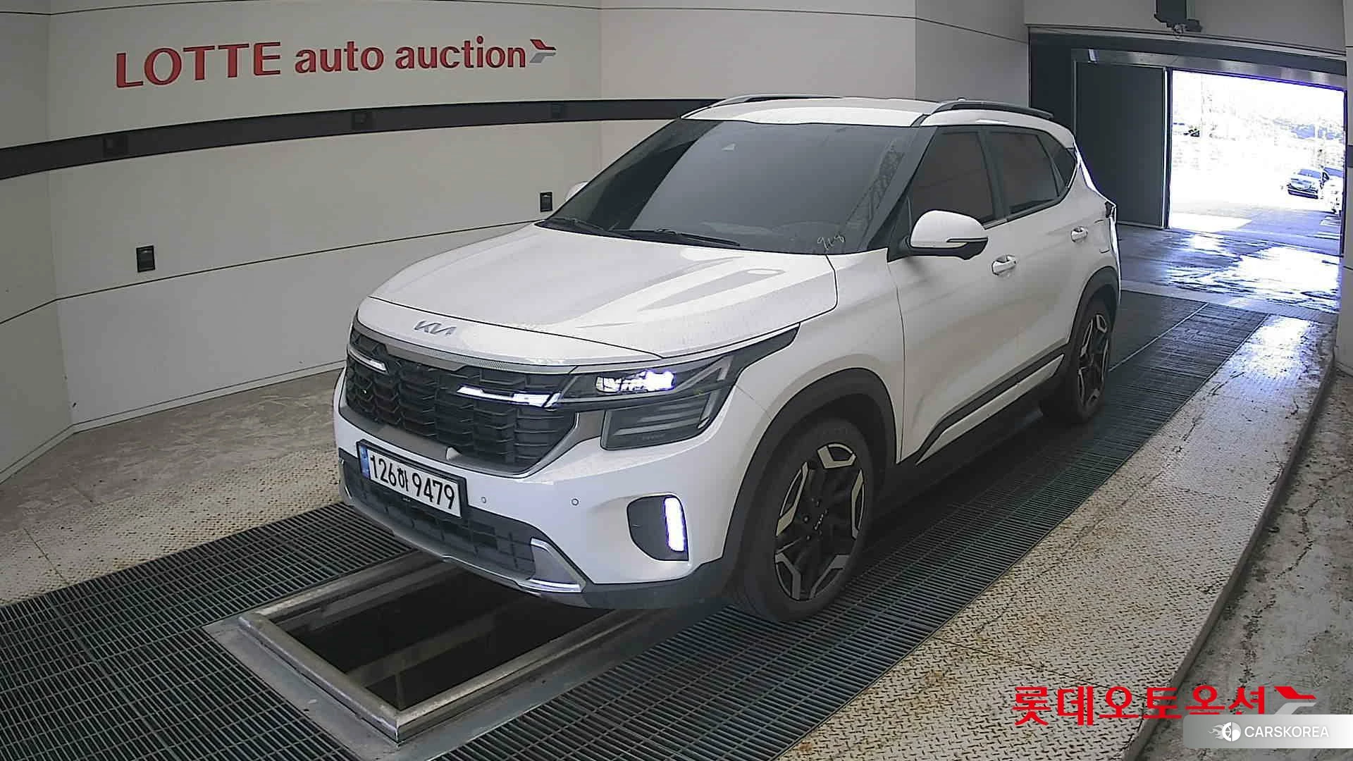 Kia Seltos 2023 Белый из Кореи, фото 5