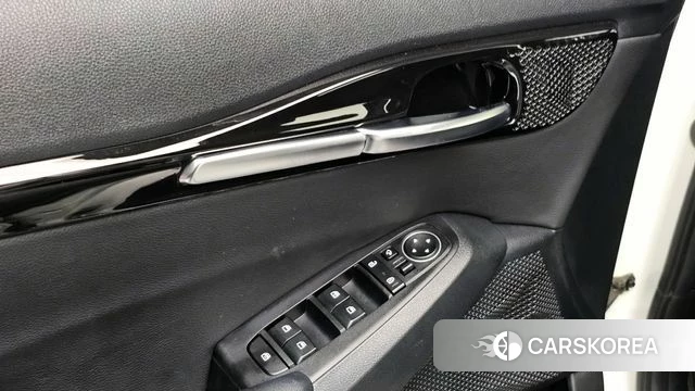 Kia Seltos 2022 Белый из Кореи, фото 5