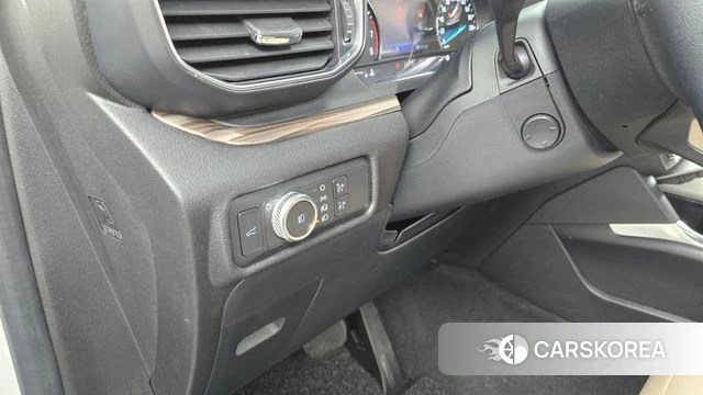Ford Explorer 6th Generation 2021 Белый из Кореи, фото 5