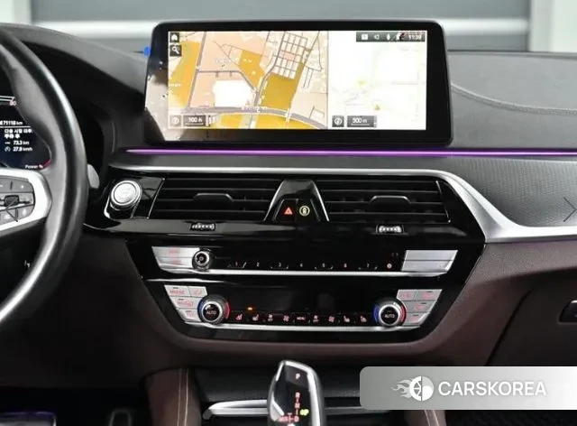 BMW 5 Series (G30) 2023 Серый из Кореи, фото 5