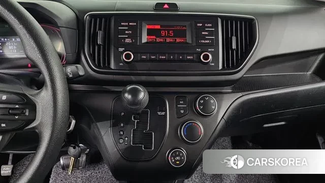 Kia The New Kia Ray 2023 Белый из Кореи, фото 5