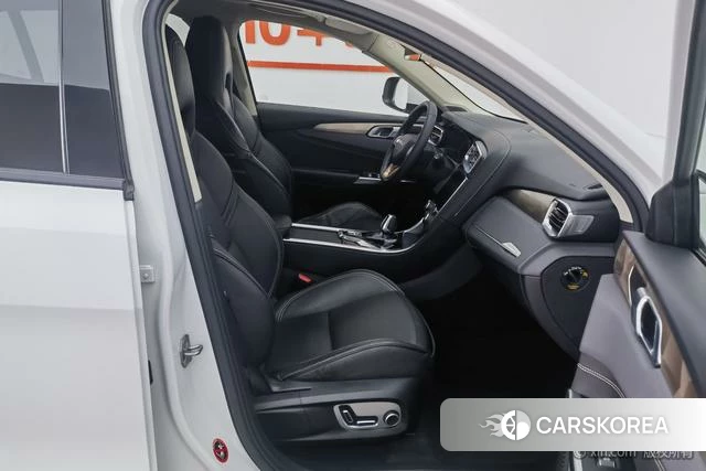 Lynk 01 2019 Белый из Китая, фото 5