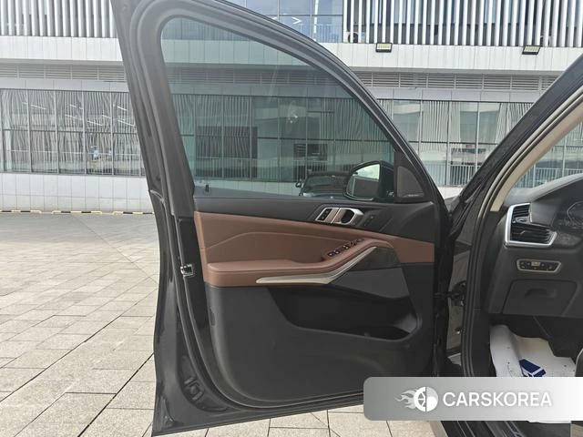 BMW X5 (imported) 2021 Черный из Китая, фото 5