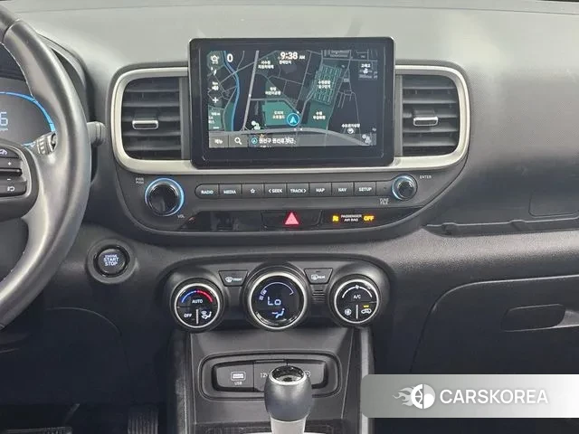 Hyundai Venue 2023 Белый из Кореи, фото 5