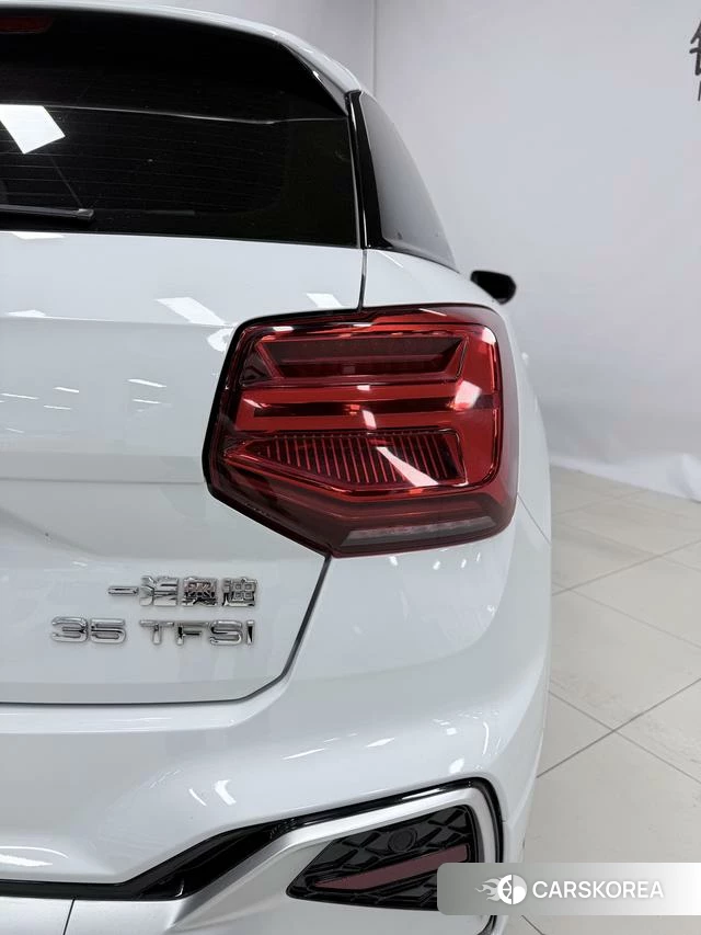 Audi Q2L 2023 Белый из Китая, фото 5