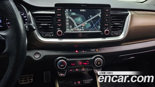 Kia Stonic 2018 Синий из Кореи, фото 5