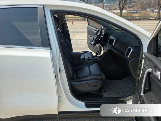 Kia Sportage The Bold 2021 Белый из Кореи, фото 5