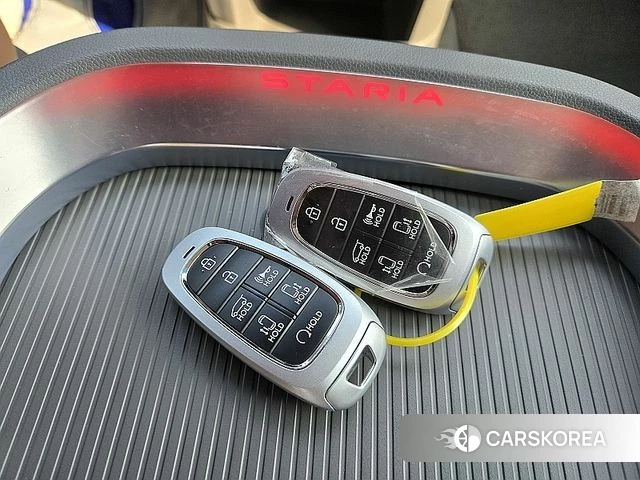 Hyundai Staria 2022 Черный из Кореи, фото 5