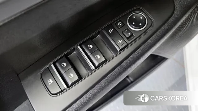 Kia The New K3 2nd generation 2022 Белый из Кореи, фото 5