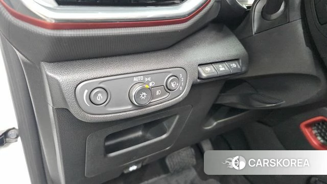 Chevrolet (GM Daewoo) Trailblazer 2021 Белый из Кореи, фото 5