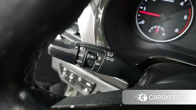 Kia Seltos 2019 Белый из Кореи, фото 5