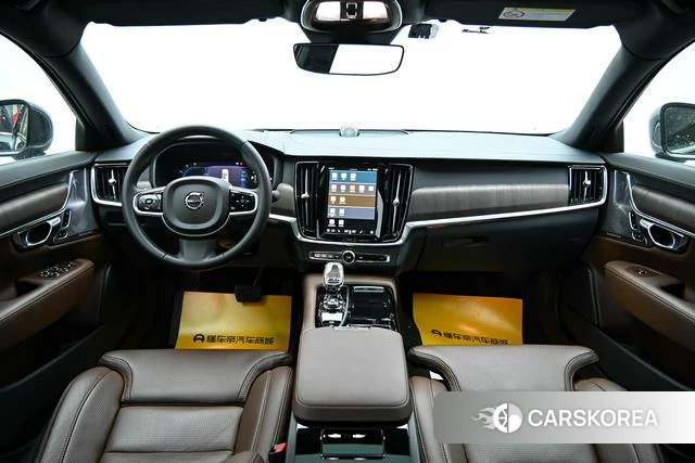 Volvo S90 PHEV 2024 Черный из Китая, фото 5