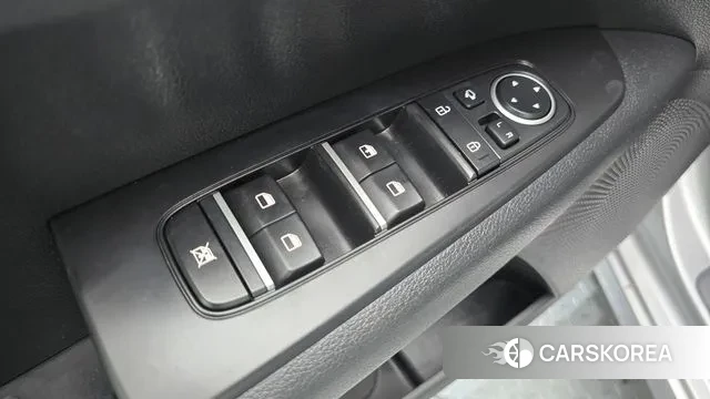 Kia The New K3 2nd generation 2022 Серый из Кореи, фото 5