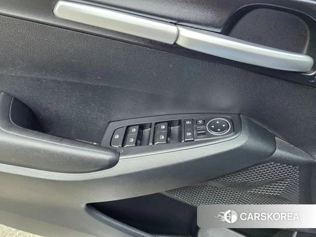 Kia Seltos 2021 Серый из Кореи, фото 5