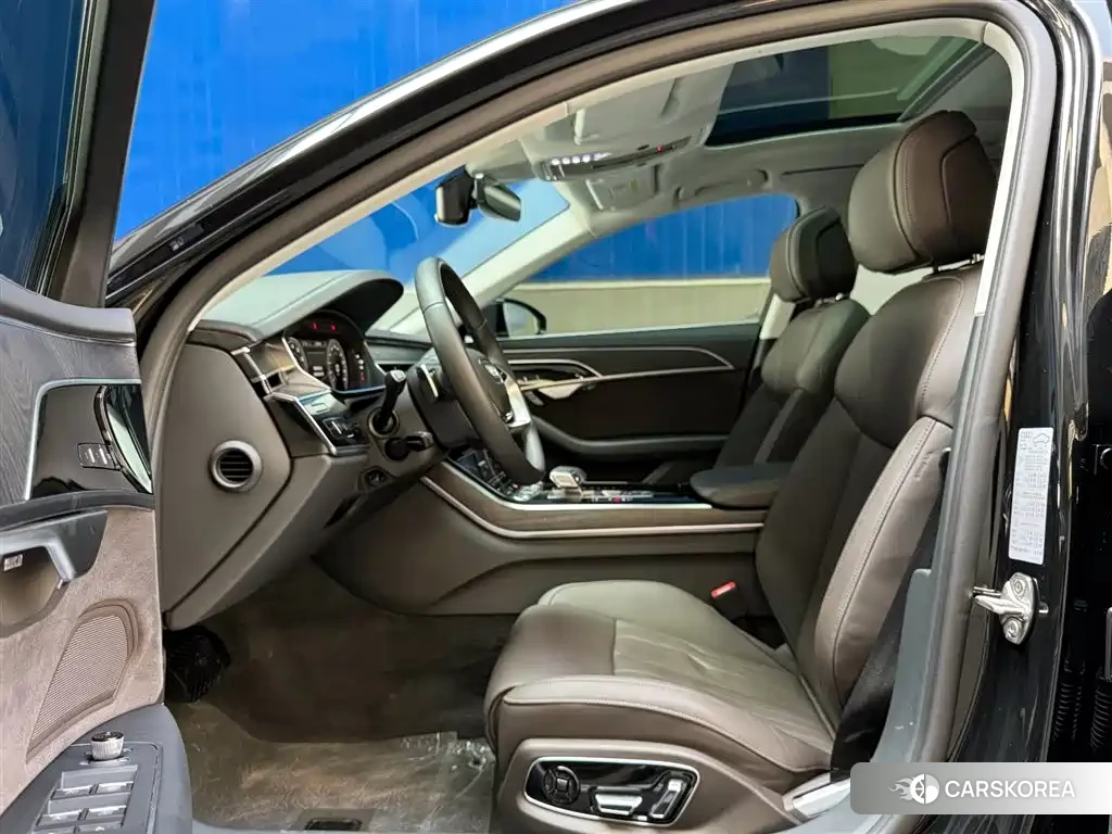 Audi A8 2025 Черный из Китая, фото 5