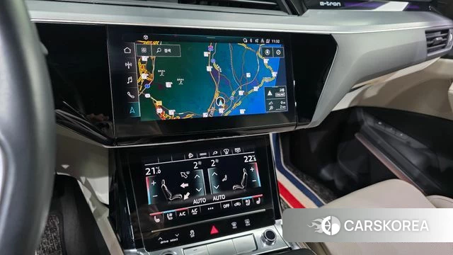 Audi e-Tron 2021 Черный из Кореи, фото 5