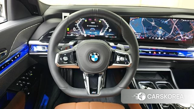 BMW 7 Series (G70) 2025 Черный из Кореи, фото 5