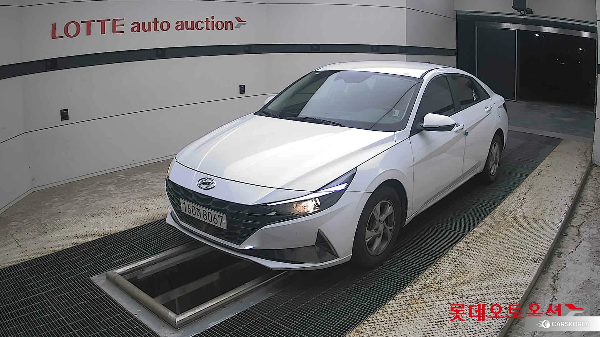 Hyundai Avante 2021 Polar White из Кореи, фото 5
