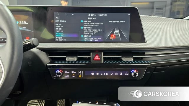 Kia EV6 2023 Белый из Кореи, фото 5