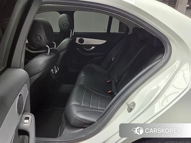 Mercedes-Benz C-Class W205 2018 Белый из Кореи, фото 5