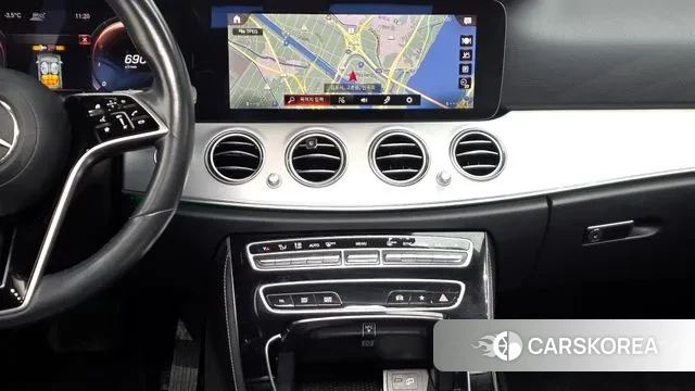 Mercedes-Benz E-Class W213 2021 Белый из Кореи, фото 5