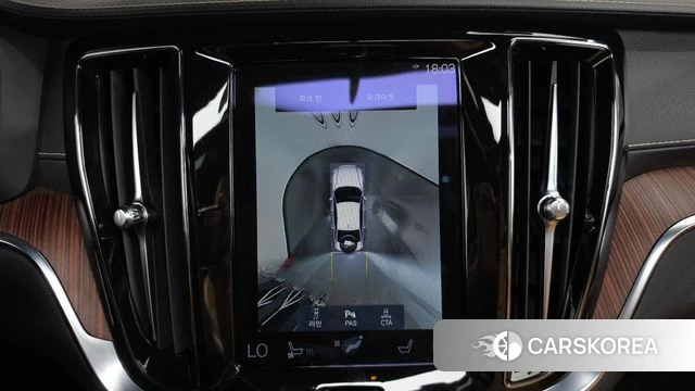 Volvo S60 3rd generation 2021 Белый из Кореи, фото 5