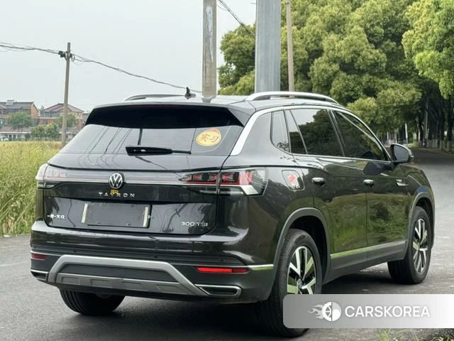Volkswagen Tanyue 2024 Темно-серый из Китая, фото 5