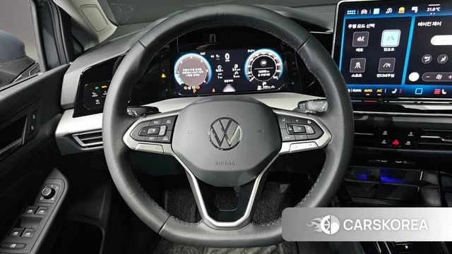 Volkswagen Golf 8th Generation 2025 Серый из Кореи, фото 5