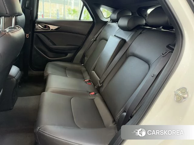 Mazda CX-4 2023 Белый из Китая, фото 5