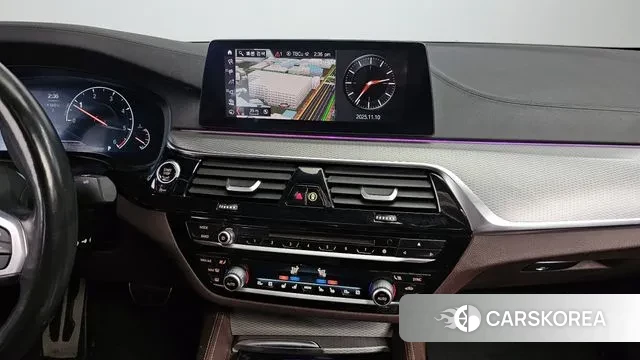 BMW 5 Series (G30) 2019 Цвет галактики из Кореи, фото 5