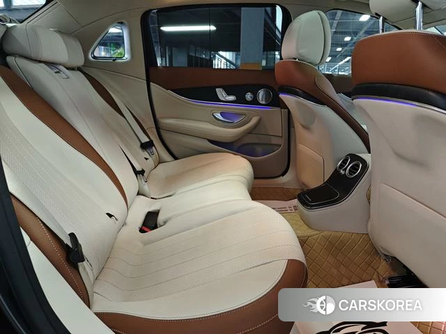 Mercedes-Benz E-class 2021 Черный из Китая, фото 5