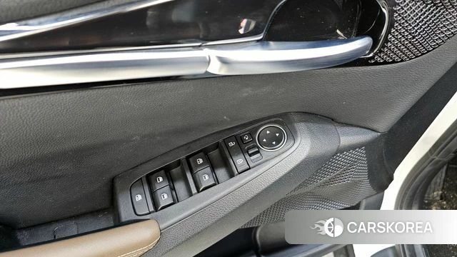 Kia Seltos 2022 Белый из Кореи, фото 5