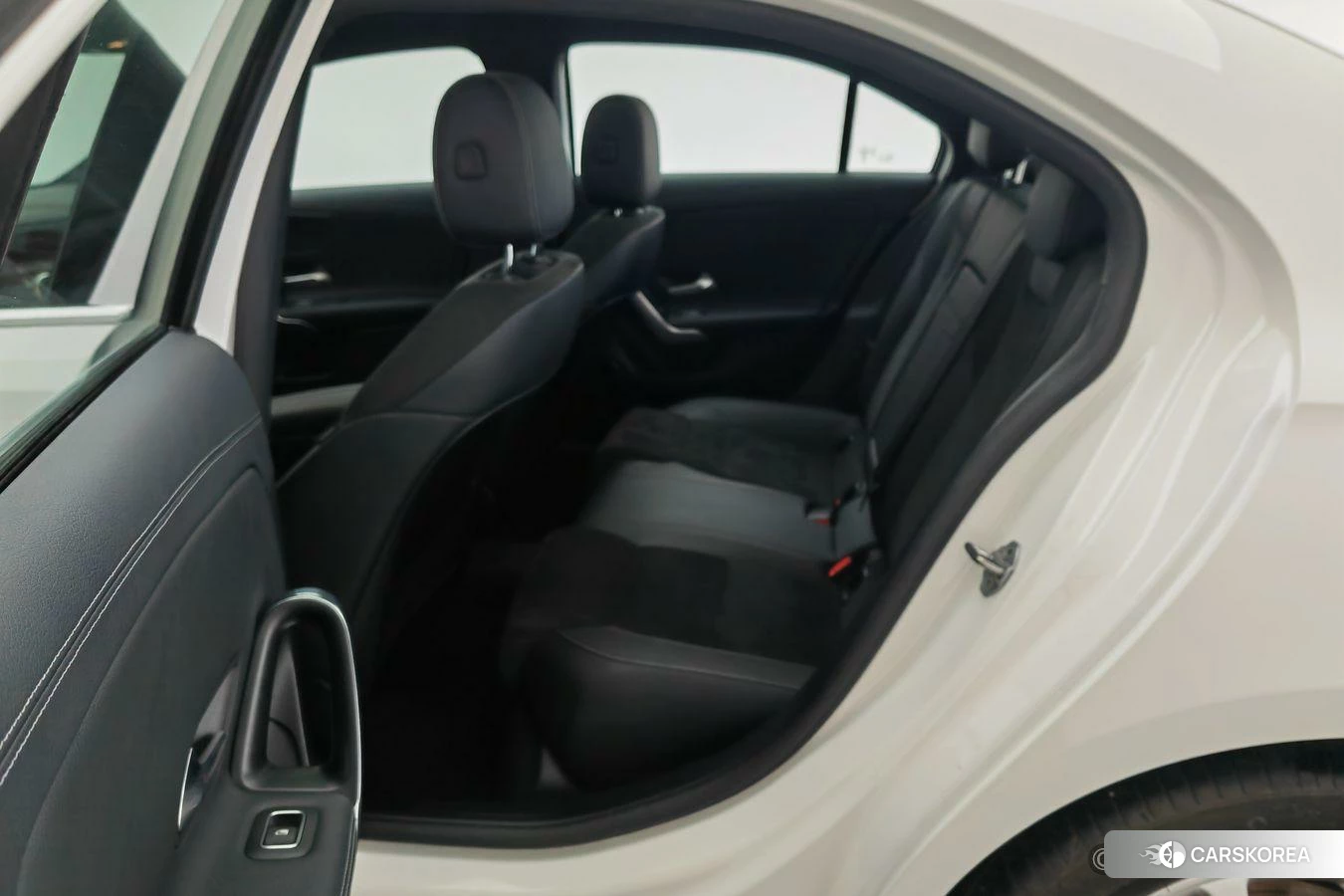 Mercedes-Benz Class A 2021 Белый из Китая, фото 5