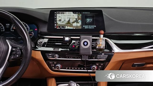 BMW 5 Series (G30) 2018 Белый из Кореи, фото 5