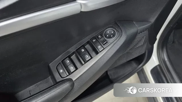 Kia Seltos 2022 Белый из Кореи, фото 5