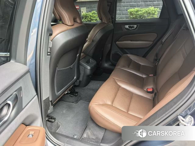 Volvo XC60 2023 Синий из Китая, фото 5