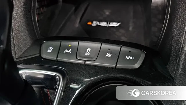 Chevrolet (GM Daewoo) Trailblazer 2021 Белый из Кореи, фото 5