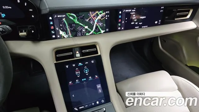 Porsche Taycan 2023 Серебряный из Кореи, фото 5