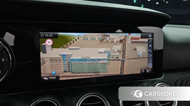 Mercedes-Benz E-Class W213 2018 Серый из Кореи, фото 5